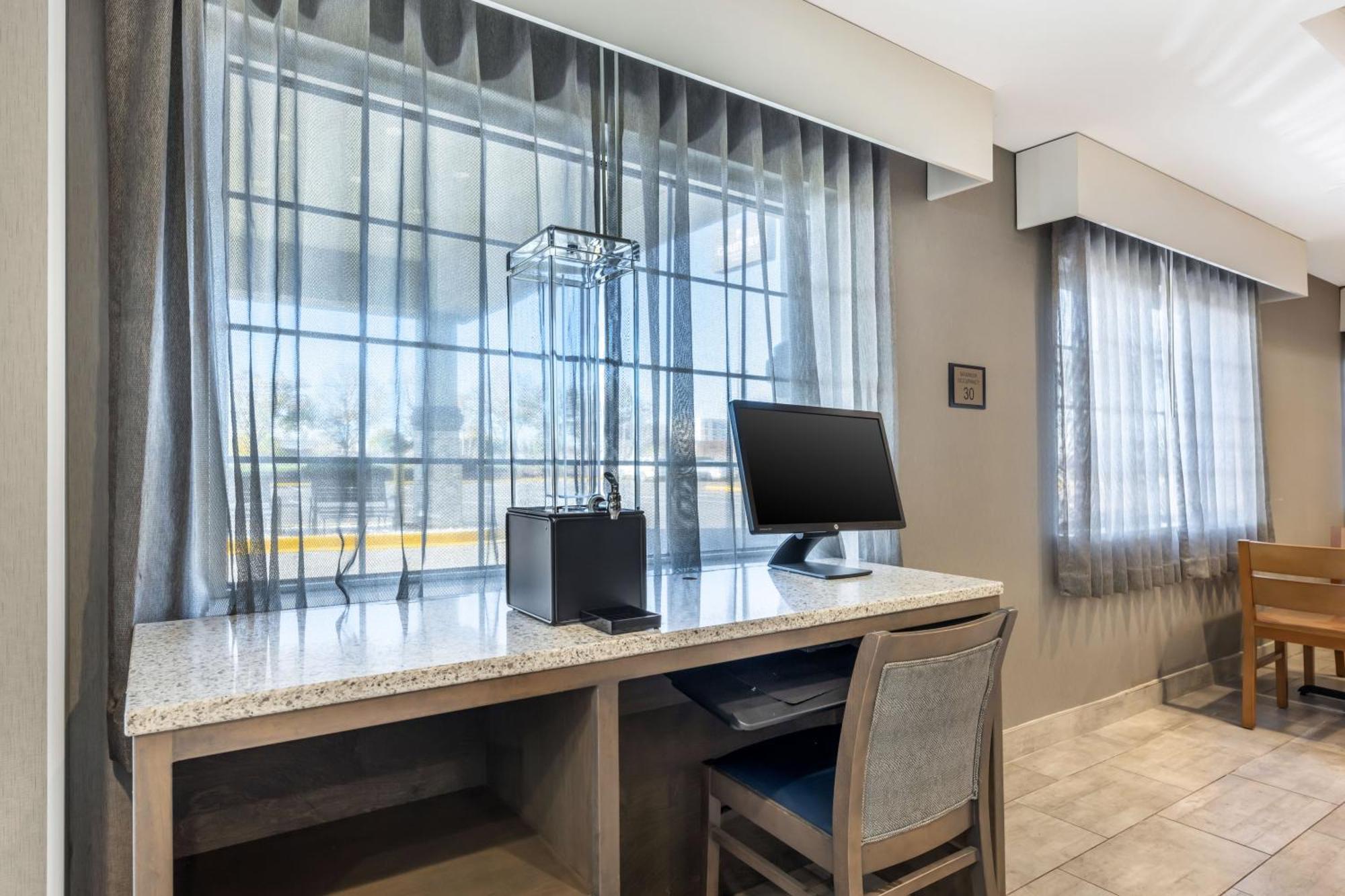 Best Western Plus Bolingbrook Exterior foto