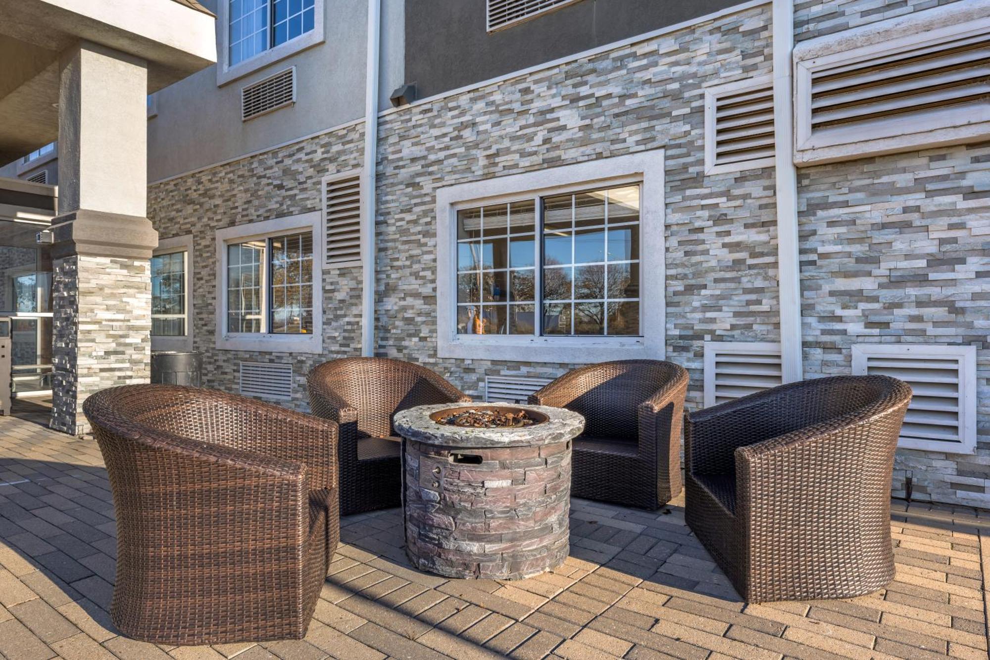 Best Western Plus Bolingbrook Exterior foto
