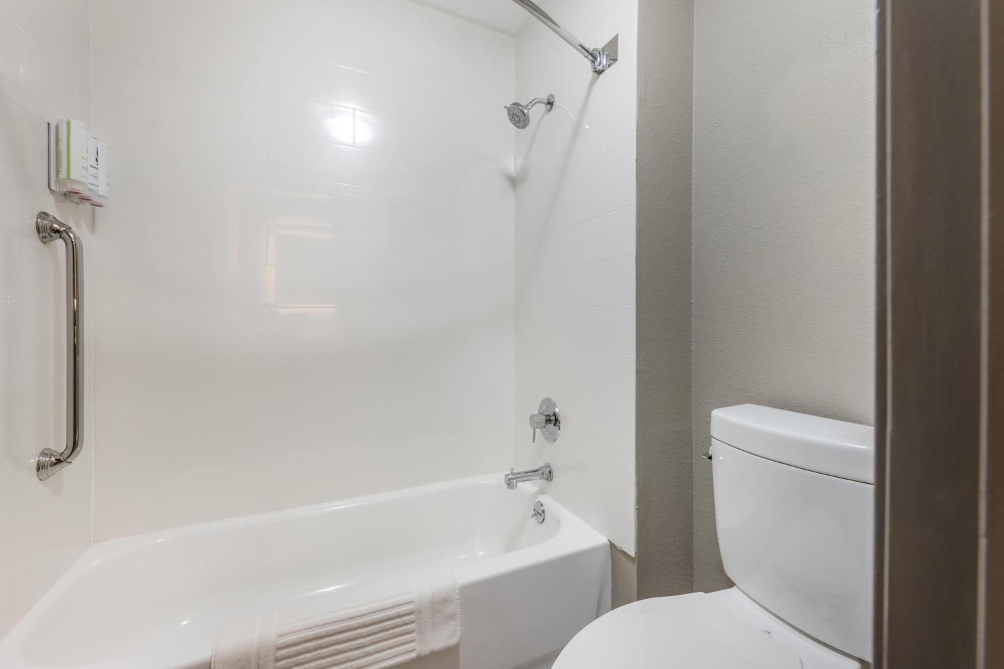 Best Western Plus Bolingbrook Exterior foto